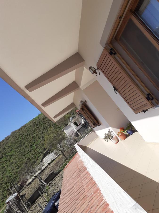 Kanushi House Gjirokastër Buitenkant foto