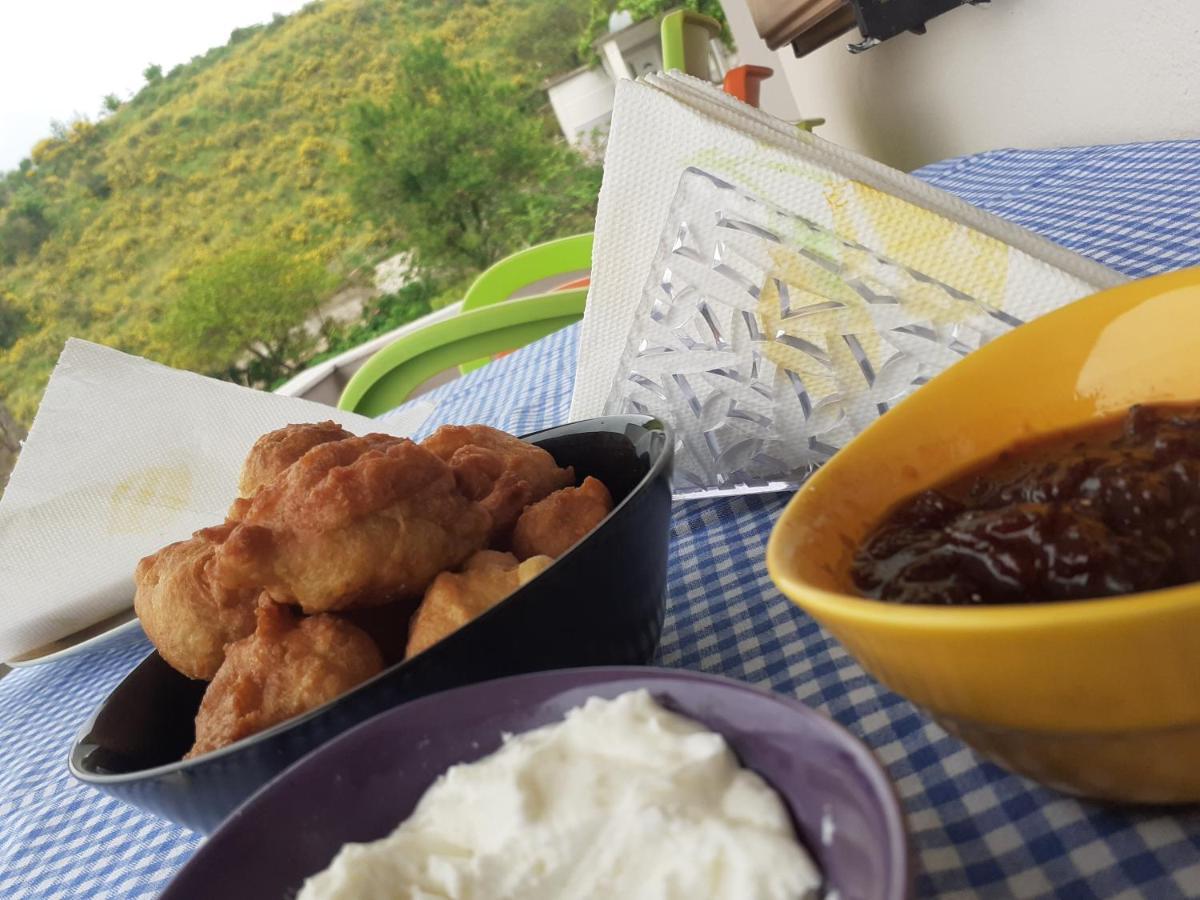 Kanushi House Gjirokastër Buitenkant foto